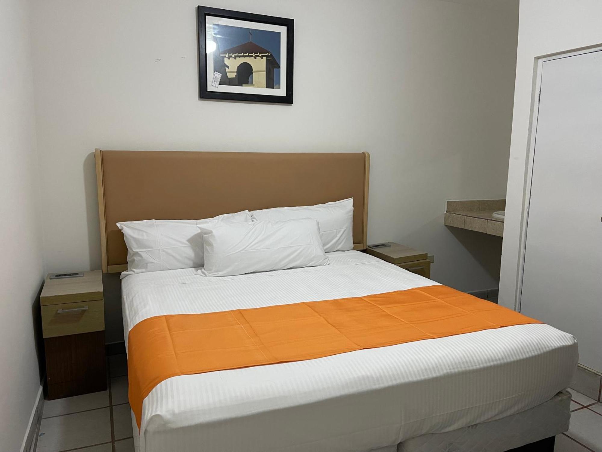 Hotel Las Palmas La Paz Bagian luar foto