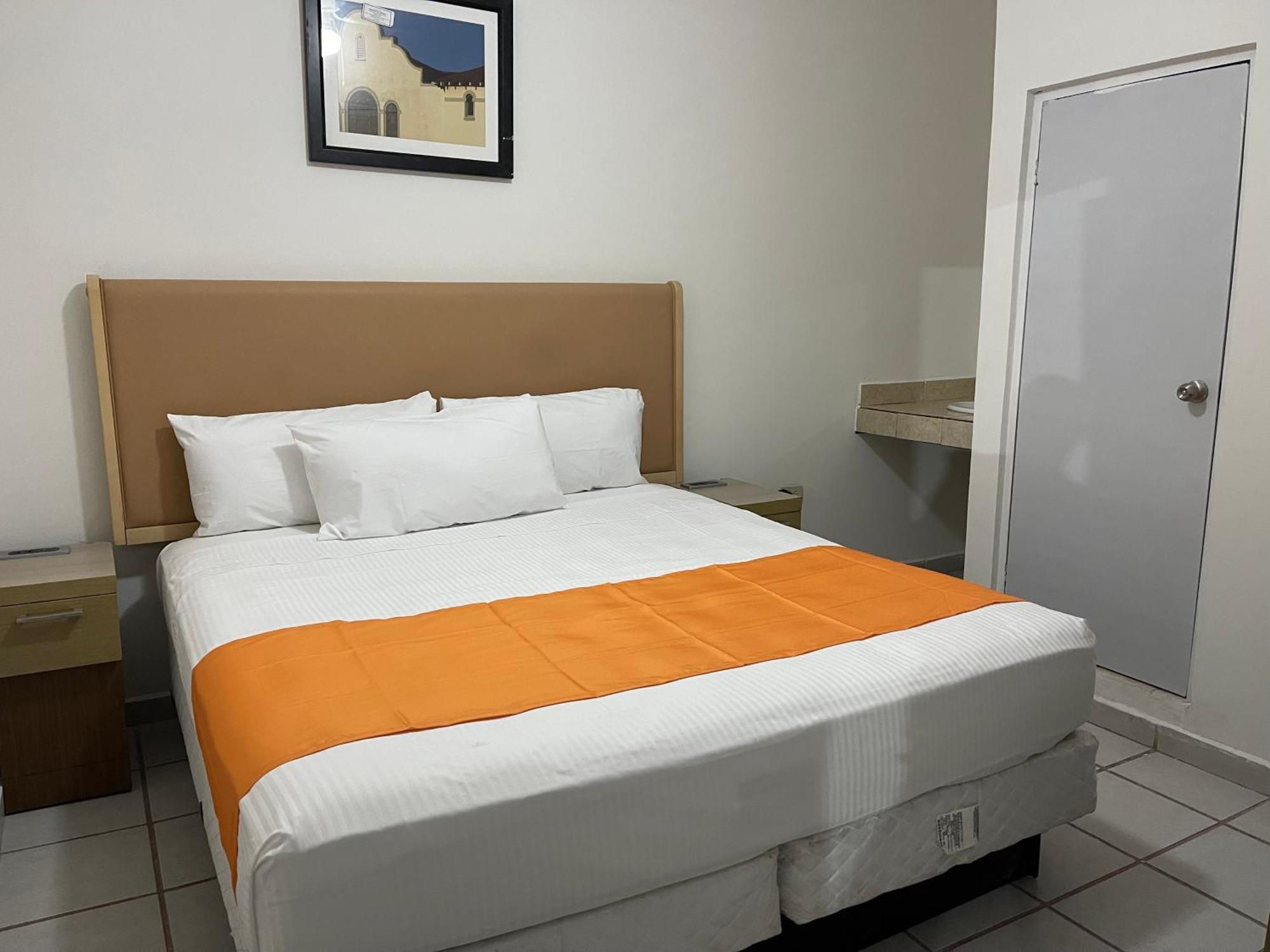 Hotel Las Palmas La Paz Bagian luar foto