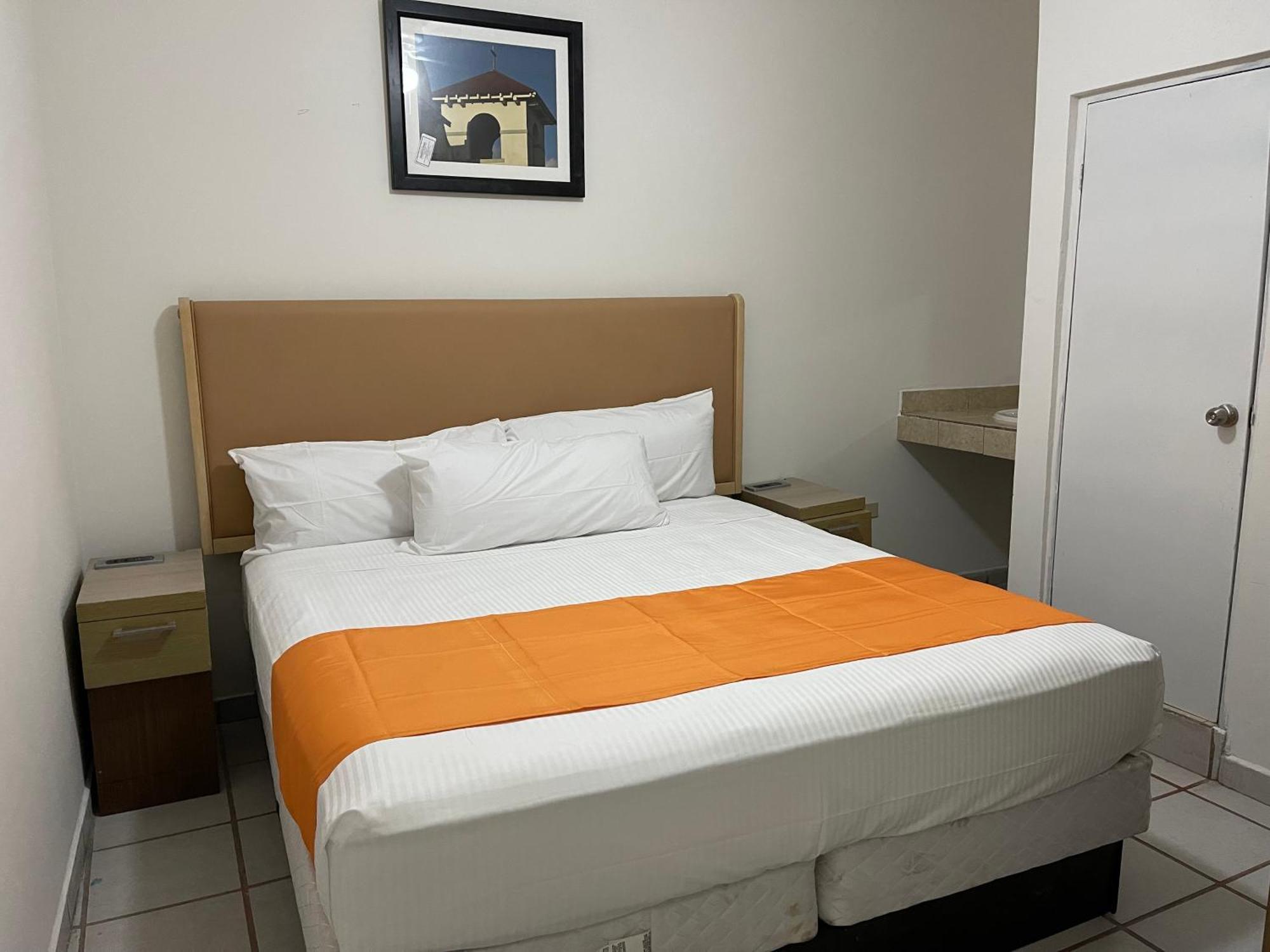 Hotel Las Palmas La Paz Bagian luar foto