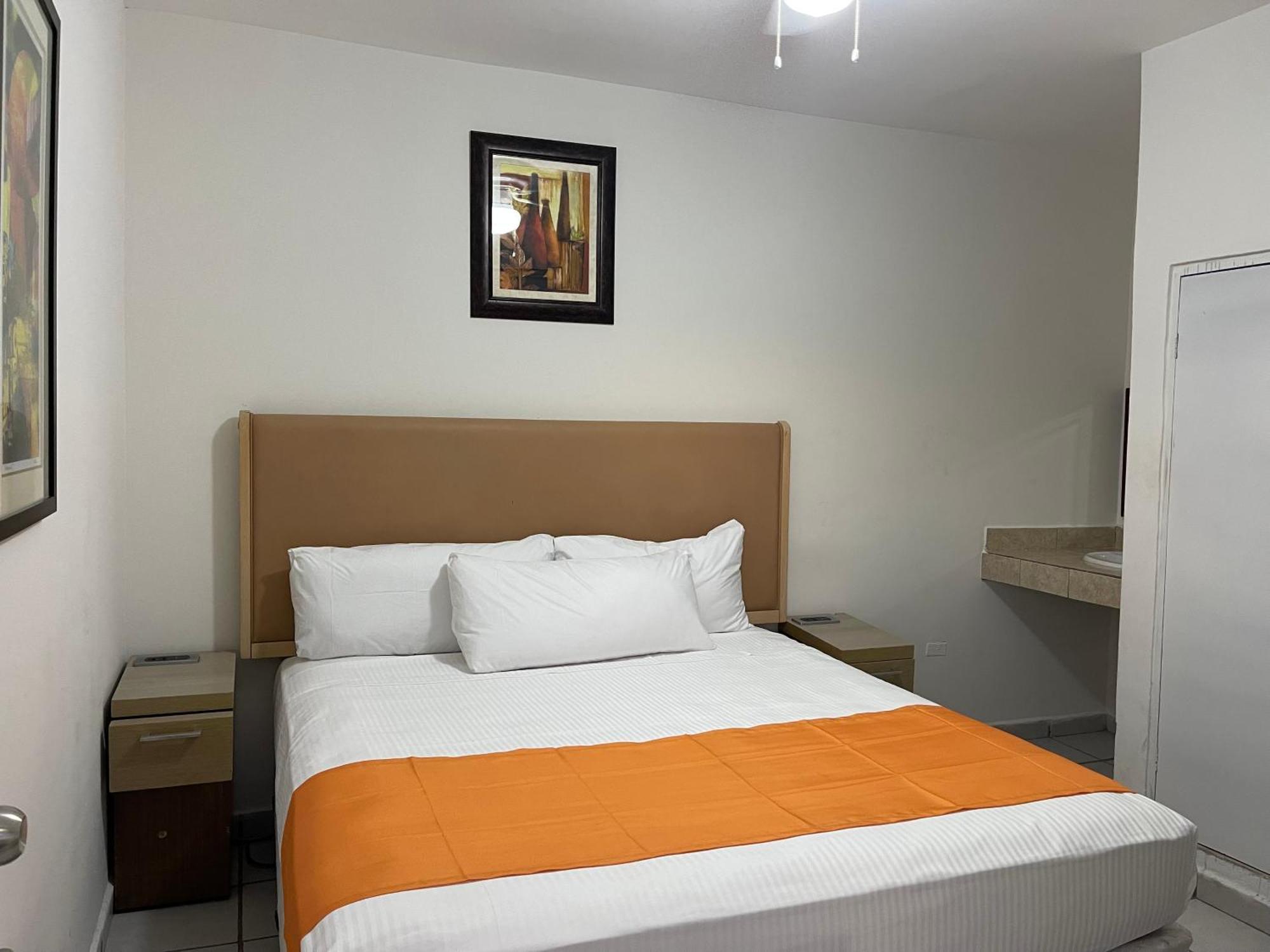 Hotel Las Palmas La Paz Bagian luar foto