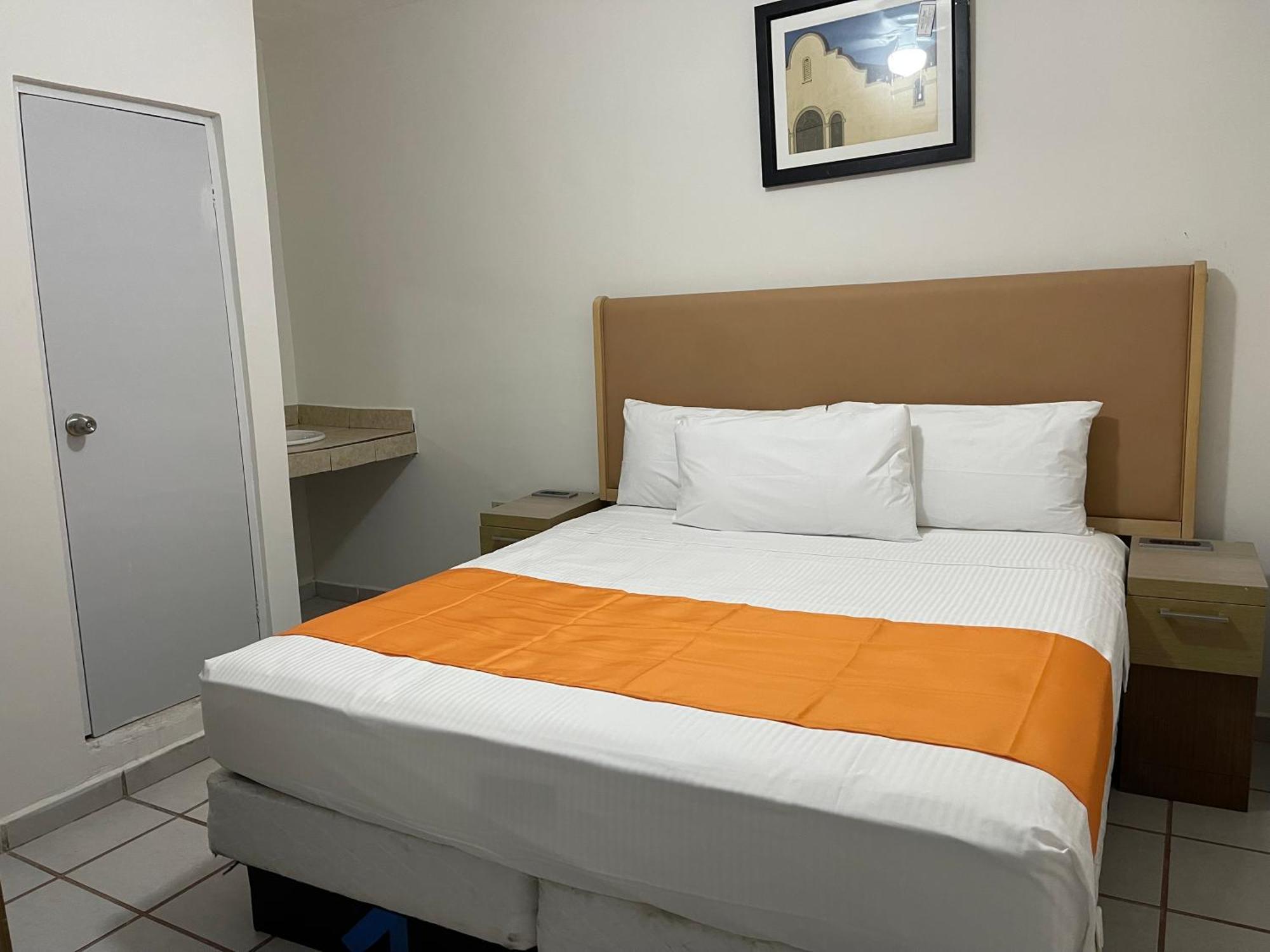 Hotel Las Palmas La Paz Bagian luar foto