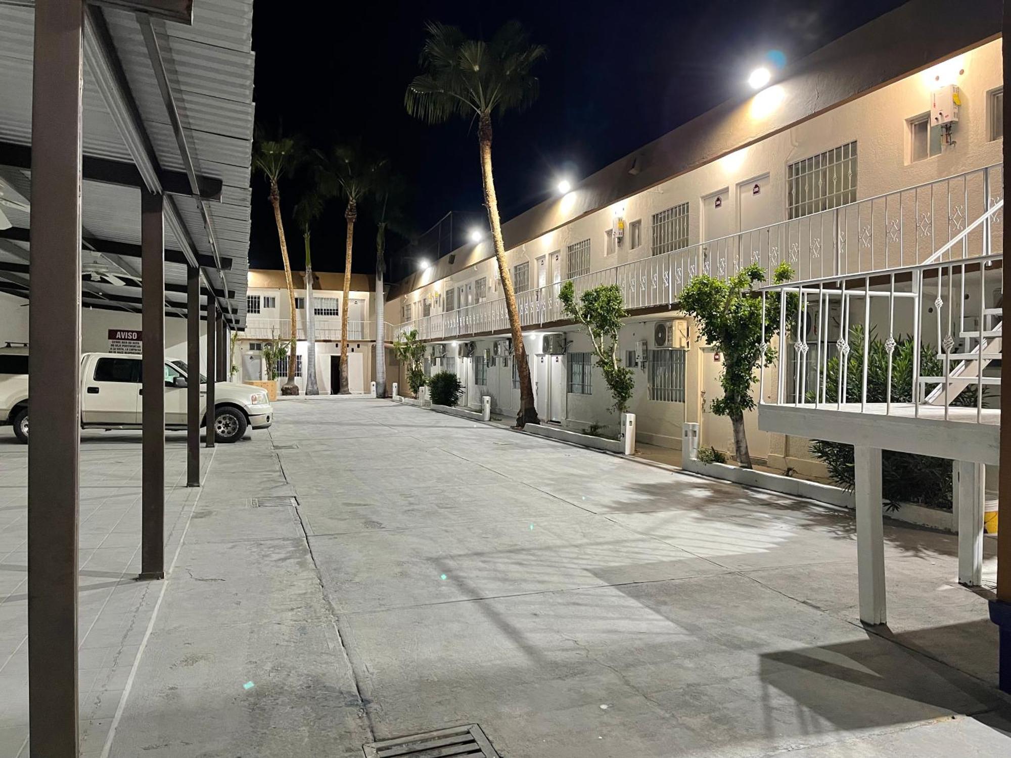 Hotel Las Palmas La Paz Bagian luar foto