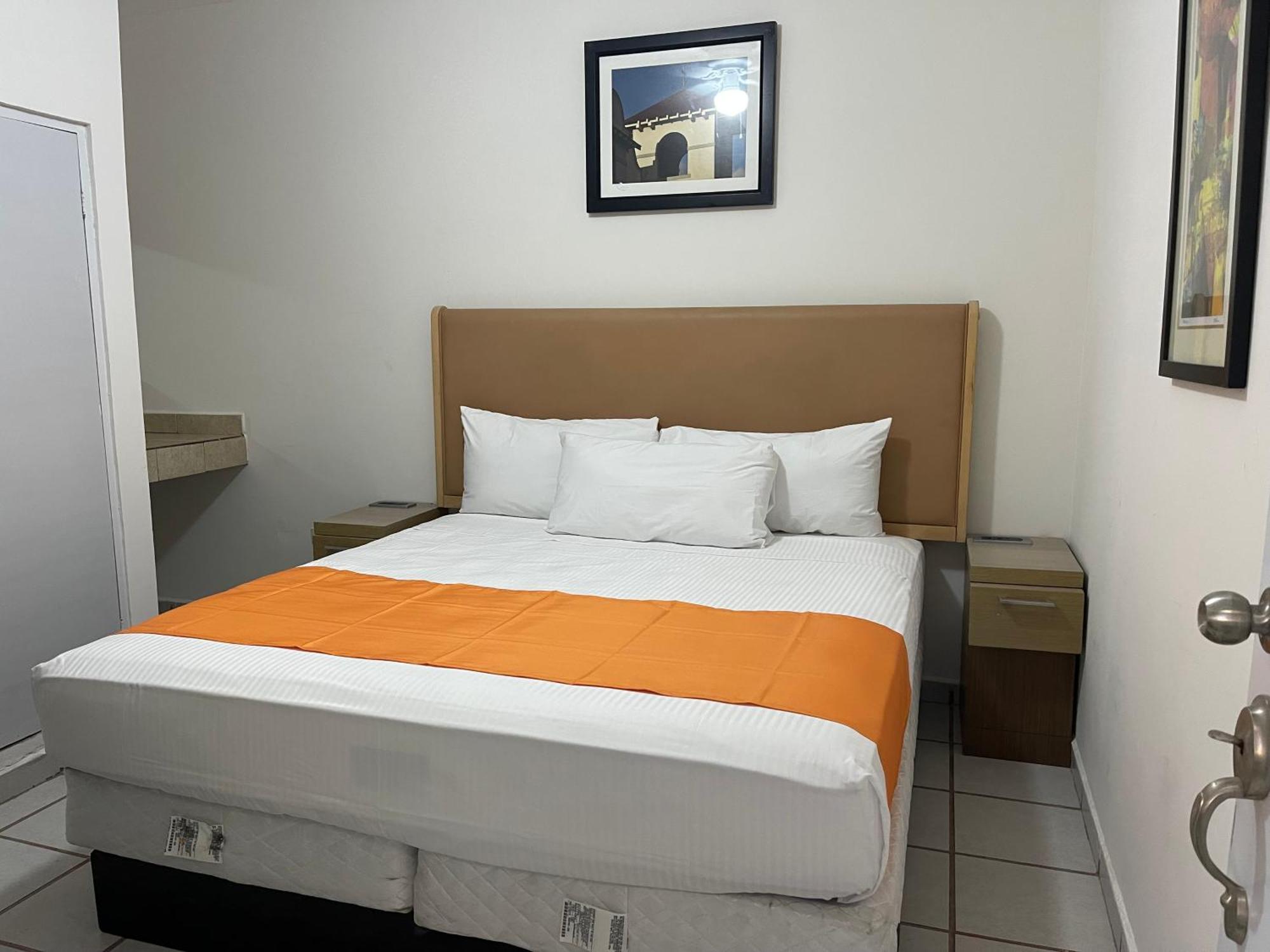 Hotel Las Palmas La Paz Bagian luar foto