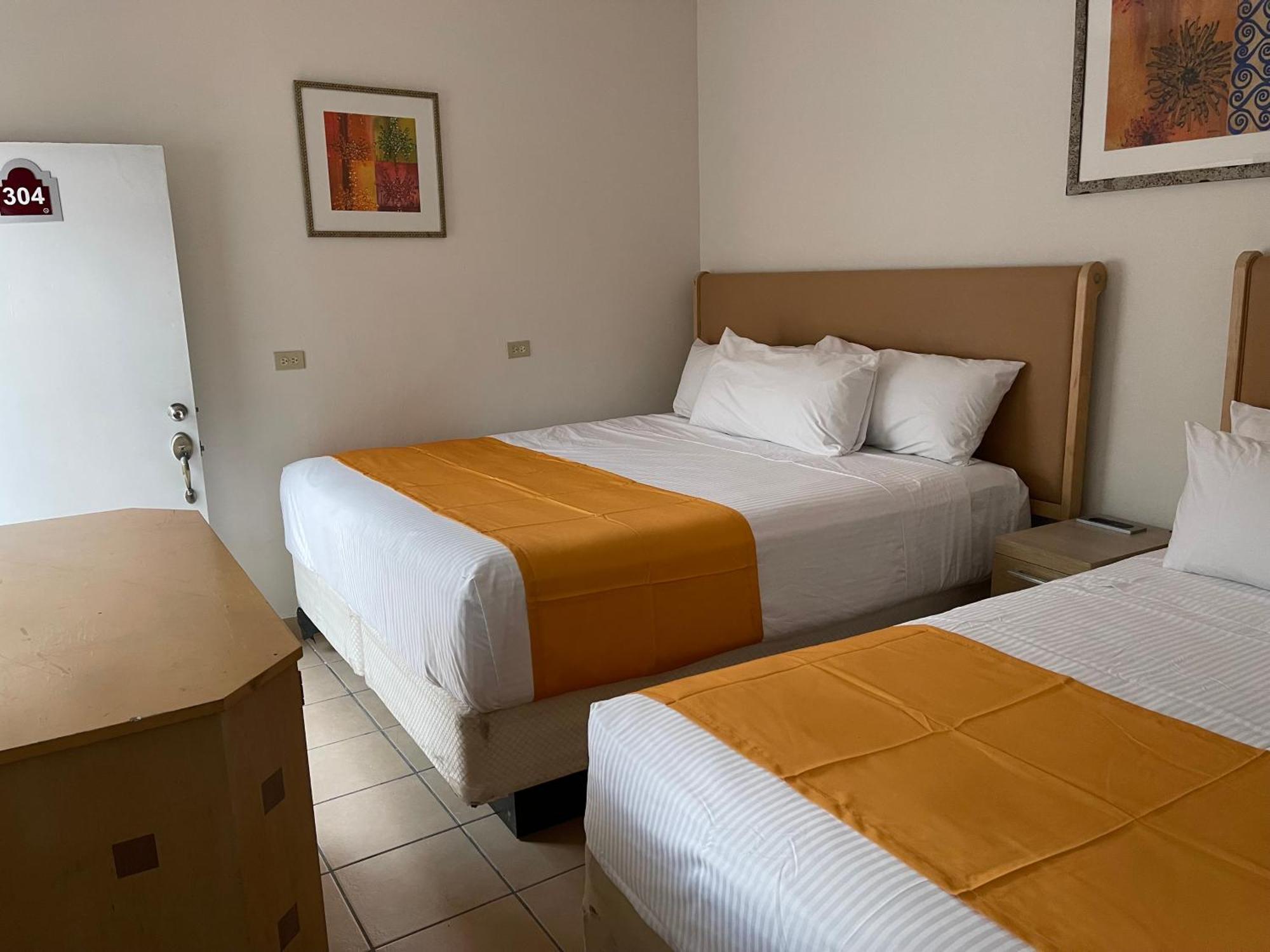 Hotel Las Palmas La Paz Bagian luar foto
