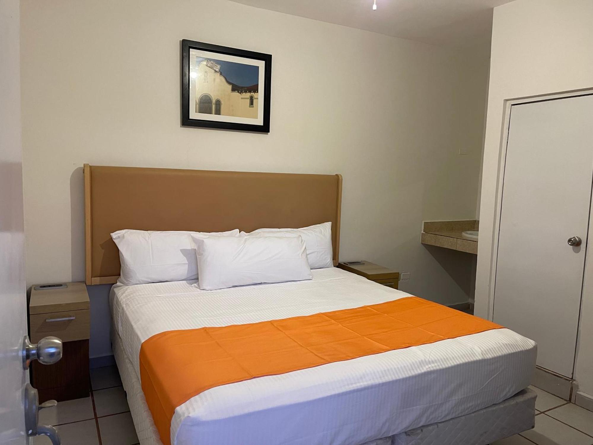 Hotel Las Palmas La Paz Bagian luar foto