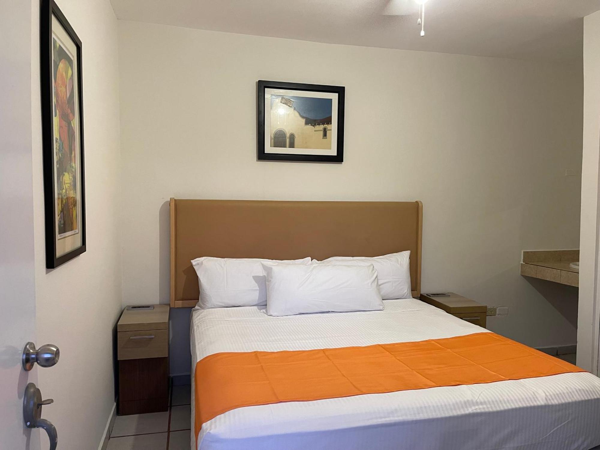 Hotel Las Palmas La Paz Bagian luar foto