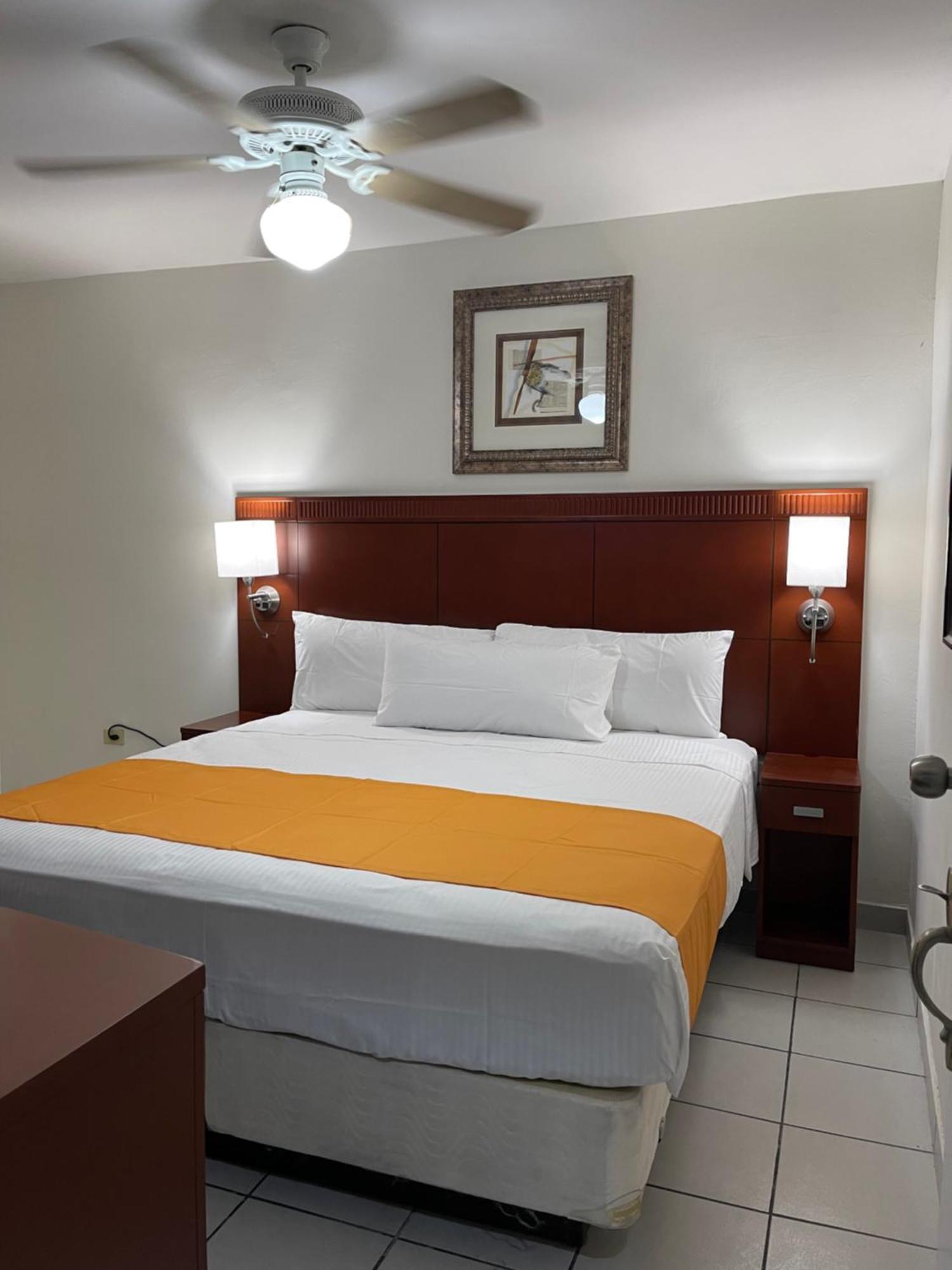 Hotel Las Palmas La Paz Bagian luar foto